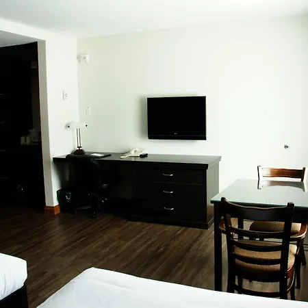 Hotel Le Montagnais Saguenay Exterior photo