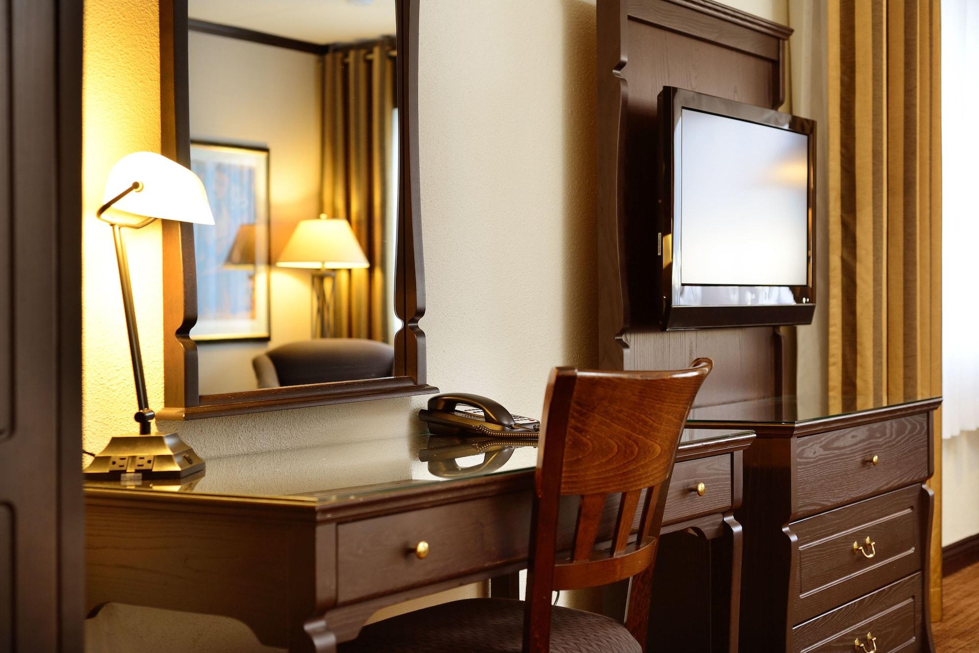 Le Montagnais Hotel